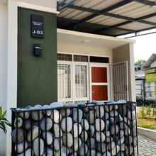 Exterior 4 Shakilla House 6C Cigalumpit Syariah Cianjur