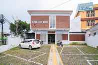 Exterior RedDoorz Syariah @ Mitra Guest House