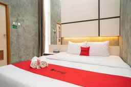 RedDoorz Syariah @ Mitra Guest House, USD 19.05