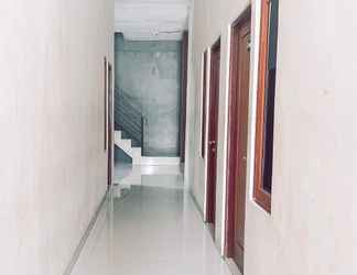 Lobi 2 Almira Homestay Ambon Mitra RedDoorz