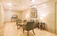 Common Space 5 RedDoorz Premium @ The Residences Olympia Makati