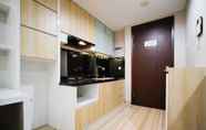 Others 6 Modern and Cozy 2BR Apartment at Grand Sungkono Lagoon By Travelio