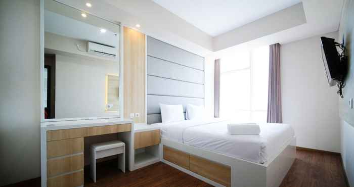 Others Modern and Cozy 2BR Apartment at Grand Sungkono Lagoon By Travelio