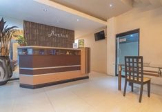 Lobby 3 RedDoorz Plus near Sepinggan Airport 3 Balikpapan
