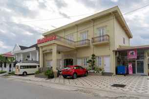 RedDoorz Plus Syariah @ Jalan Dr Sutomo Padang., THB 681.99
