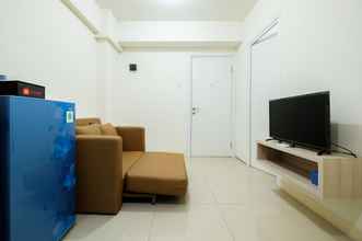 Ruang untuk Umum 4 Apartment 2BR Comfortable Green Pramuka By Travelio