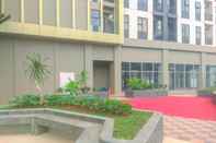 Lobi Apartment Comfort Stay 2BR Transpark Cibubur By Travelio