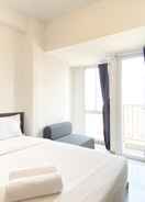 BEDROOM Studio Furnished with Sofa Bed at Tokyo Riverside PIK 2 Apartment By Travelio