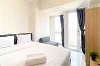 ห้องนอน Studio Furnished with Sofa Bed at Tokyo Riverside PIK 2 Apartment By Travelio