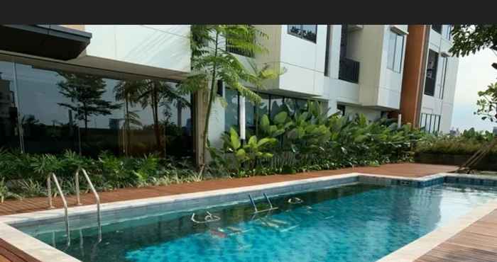 Kolam Renang Apartemen Permata Hijau Suites