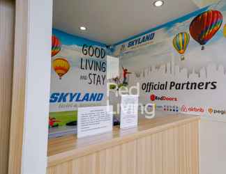 Lobi 2 RedLiving Apartemen Bogorienze Resort - Skyland Tower A