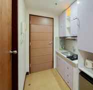 Others 2 Simply and Warm Studio Room Vida View Makassar Apartment By Travelio