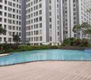 Swimming Pool 7 Strategic and Gorgeous Studio Apartment M-Town Residence By Travelio