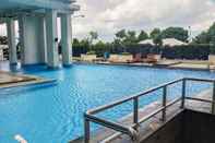 Kolam Renang Comfort Stay and Homey 2BR Pakubuwono Terrace Apartment By Travelio