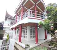 Exterior 2 Rumah Umi