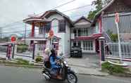 Exterior 3 Rumah Umi