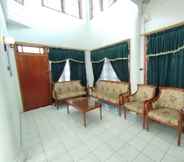 Lobby 6 Rumah Umi