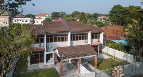 Exterior 2 Brown Mansion -  Near Adventist Hospital