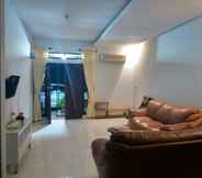 Common Space 3 Senopati Homestay Syariah