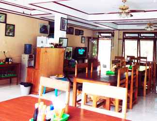 Lobi 2 Tangkoko Hill Cottage and Resto