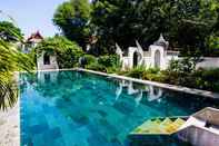 สระว่ายน้ำ Ayutthaya Garden River Home