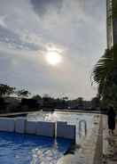 SWIMMING_POOL Apartment Bintaro Parkview