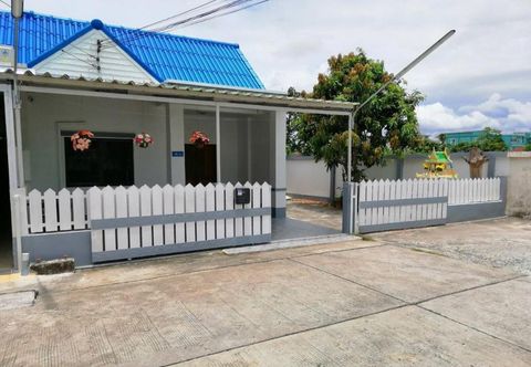 Exterior NB bangsean house