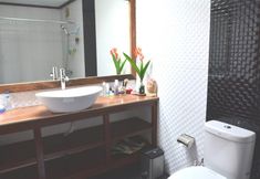 In-room Bathroom 7 Griya Sriwedari