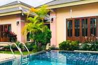 สระว่ายน้ำ The napa private pool villa phuket