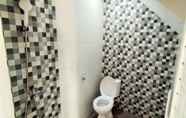 Toilet Kamar 6 Villa Marissa