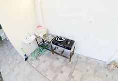 Bar, Cafe and Lounge 5 Ngadiwinatan Alleyway Guest House Jogja