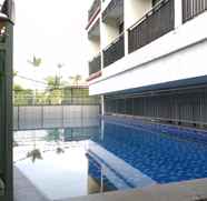 Swimming Pool 4 Studio at Beverly Dago Apartment near Sabuga By Travelio