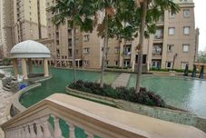 ล็อบบี้ Best 2BR at Grand Palace Kemayoran Apartment By Travelio