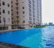 Swimming Pool 2 Comfy and Cozy Studio Apartment at Ayodhya Residences By Travelio 