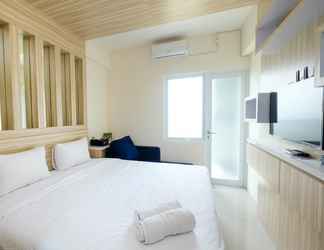 Bedroom 2 Elegant and Cozy Studio at Apartment Bogorienze Resort By Travelio