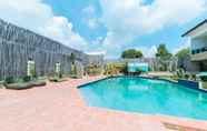 Swimming Pool 7 RedDoorz Plus @ La Estreas Antipolo Rizal