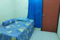 Bedroom OYO 3352 Gedangan Residence