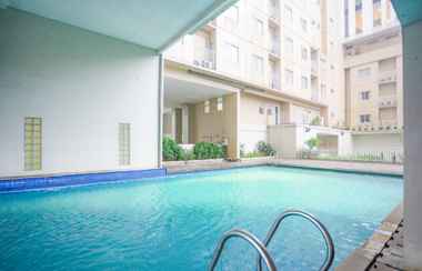 Swimming Pool 2 Apartment Bogor Valley By Reds Room