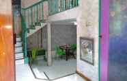 Lobi 2 Guesthouse Kos Jakarta