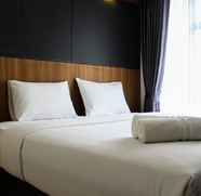 Kamar Tidur 5 Warm and Cozy 3BR at M-Town Residence By Travelio