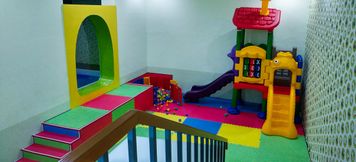 Entertainment Facility 5 Minimalist Brooklyn Apartment Studio near IKEA Alam Sutera By Travelio