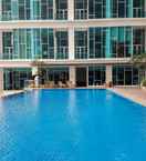 SWIMMING_POOL 1BR Apartment for 3 Pax at Brooklyn Alam Sutera near IKEA By Travelio