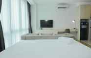 Ruang untuk Umum 3 Comfortable Studio Apartment at Capitol Suites By Travelio