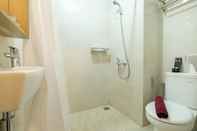 In-room Bathroom Furnished Studio Room at Mustika Golf Residence Apartment By Travelio