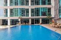 Swimming Pool Cozy 1BR at Brooklyn Apartment near IKEA Alam Sutera By Travelio