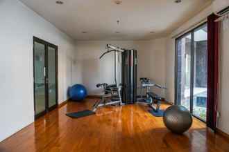 Fitness Center 4 Good Price Studio Apartment at Tamansari Semanggi By Travelio