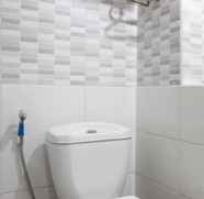 In-room Bathroom 5 Near Cihampelas Walk 2BR at The Jarrdin Cihampelas By Travelio