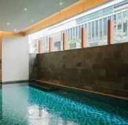 Kolam Renang 2 Homey and Suite 3BR Kemang Village Apartment By Travelio