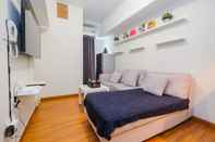 Lobi Homey 2BR with Pool View Apartment @ Springlake Summarecon By Travelio