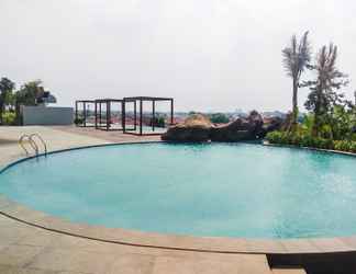 Kolam Renang 2 Simply Studio Apartment at Grand Kamala Lagoon By Travelio